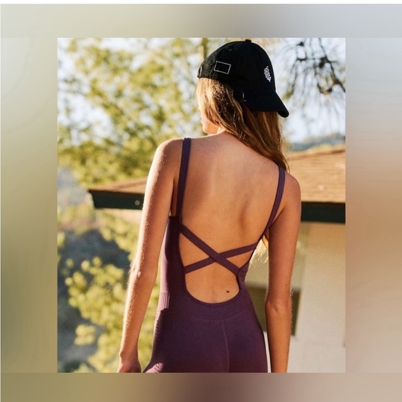 Free People Movement GOOD KARMA RUNSIE - Picture 2 of 8